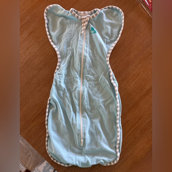 Love to Dream - Picture 1 of 2